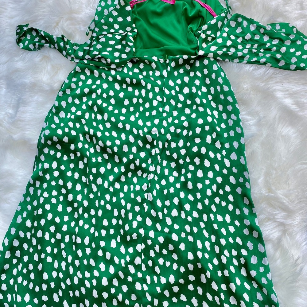 Betsey Johnson - Picture 3 of 11